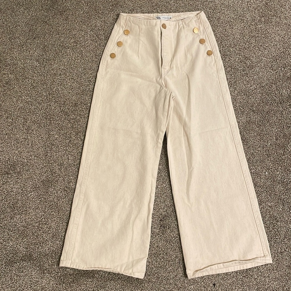 Women’s size 2 Zara jeans